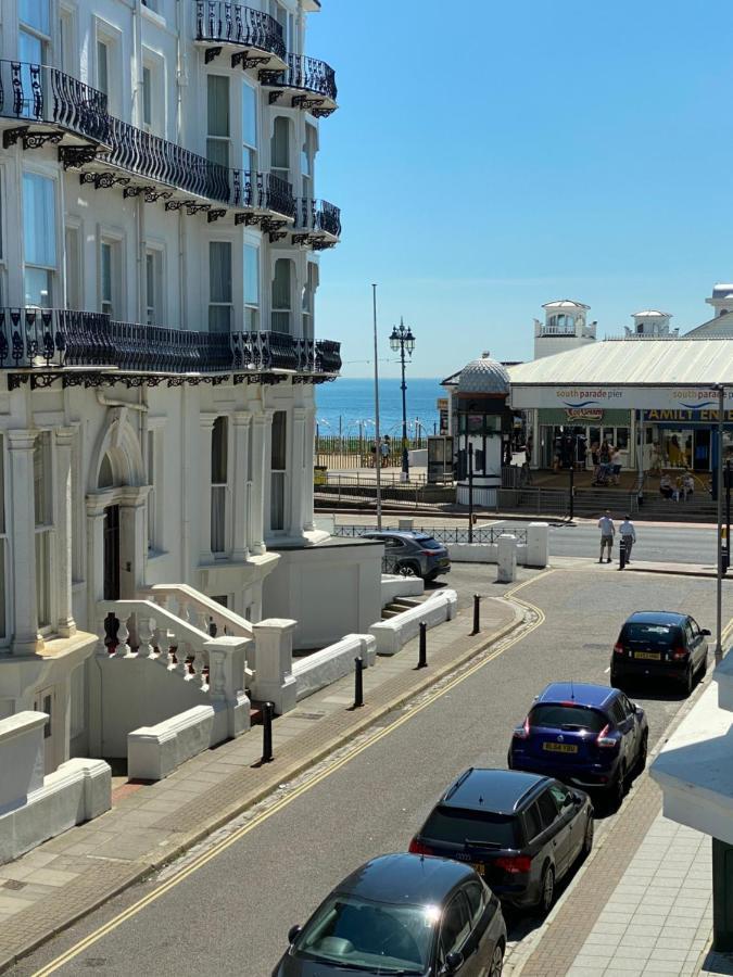 Ann Apartments Opposite The Pier With Sea View Portsmouth Buitenkant foto